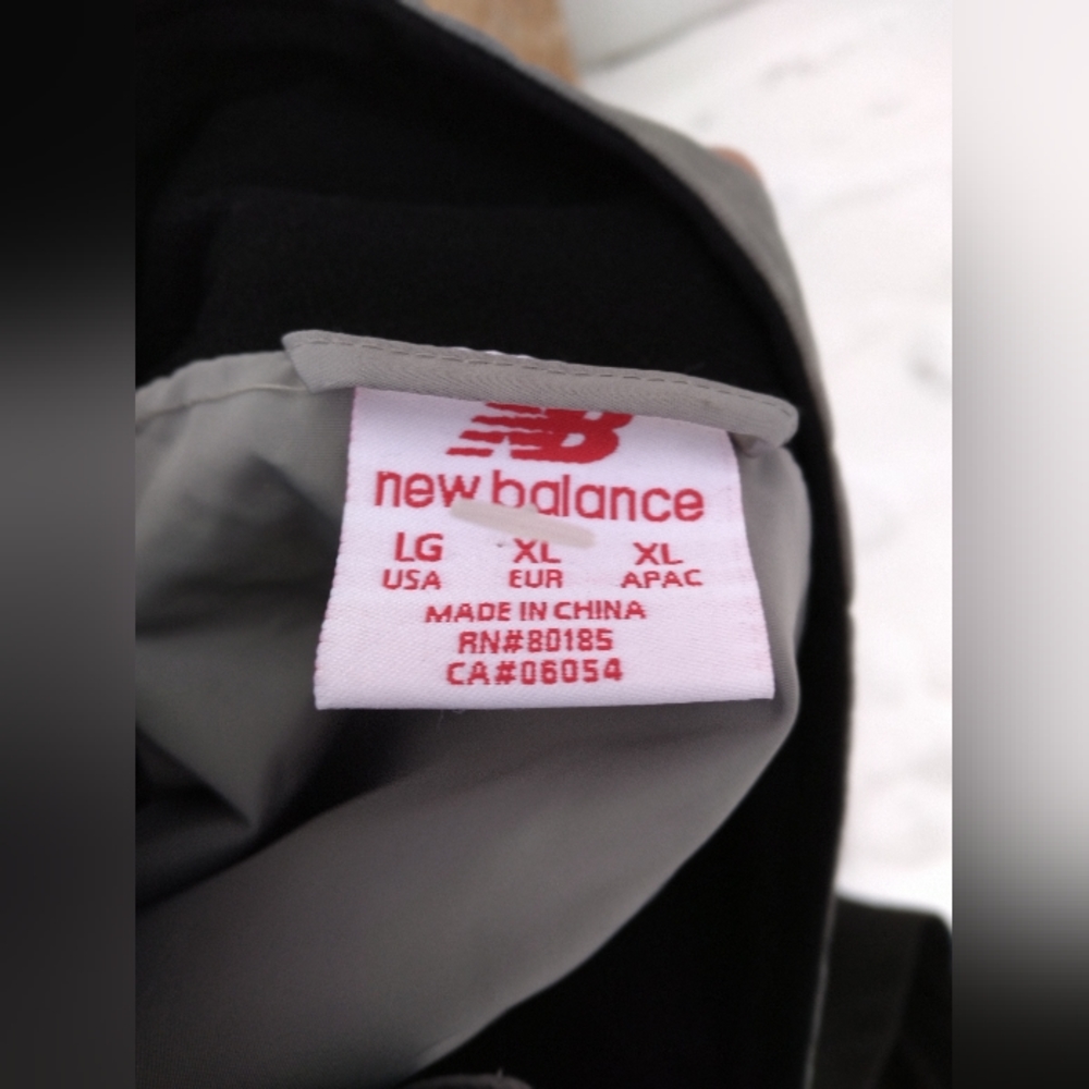 New balance jacket - Picture 7 of 7